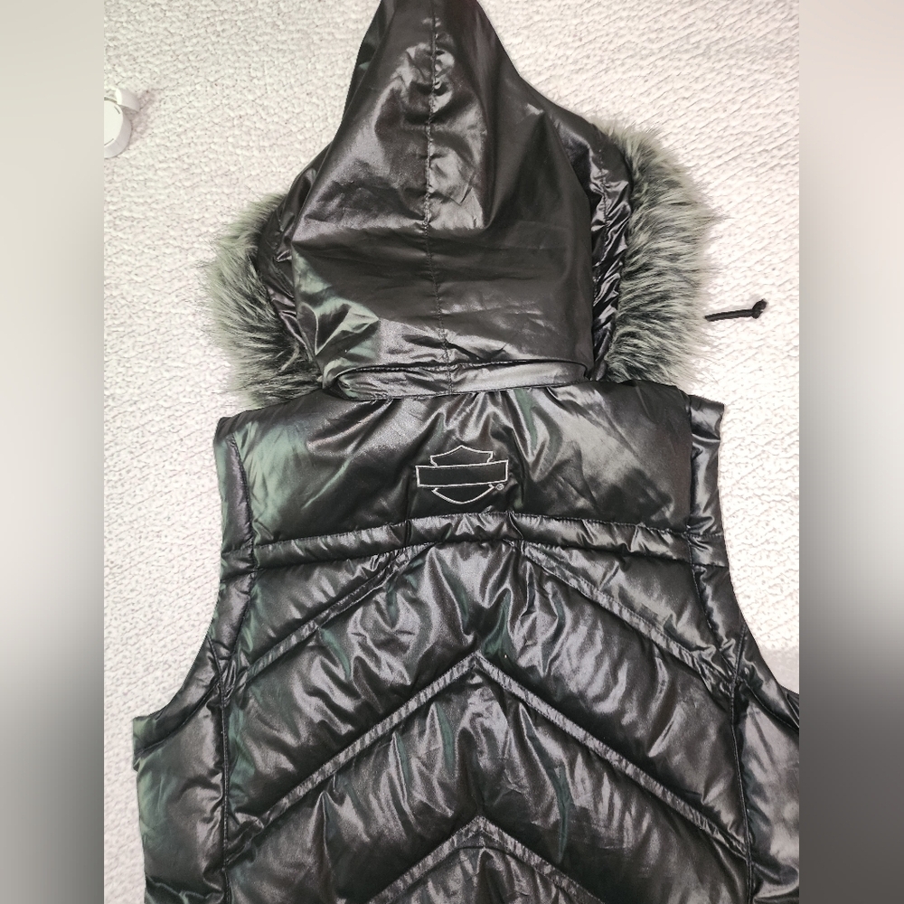 Harley Davidson , Faux Fur , Down Filled Hooded Vest Jacket - Picture 8 of 16